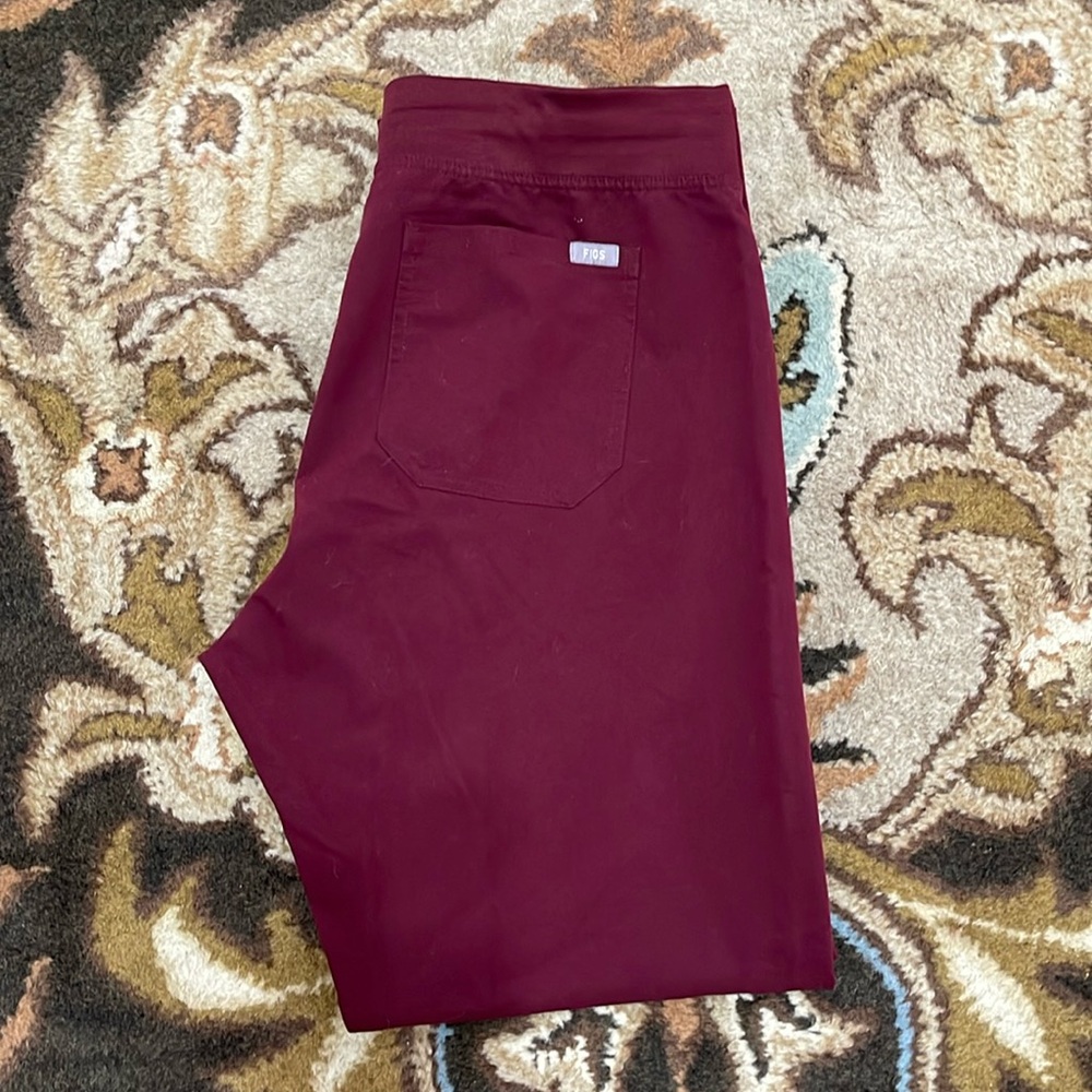 Figs basic scrub pants size L